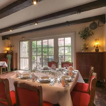 Szálloda Jeddinger Hof Land- Und Seminarhotel