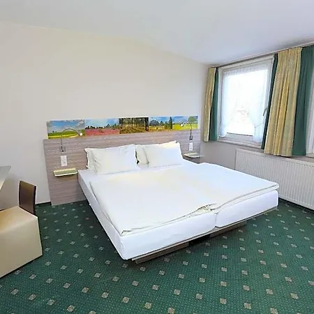 Jeddinger Hof Land- Und Seminarhotel